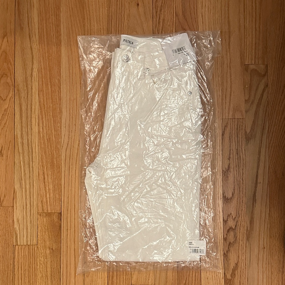 Cassie Super High Rise Straight Jeans in Paper White